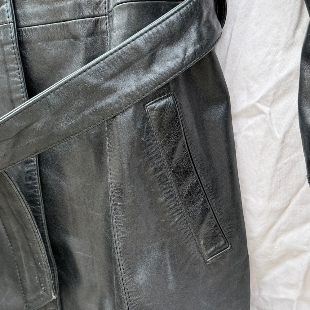 Zara Women's Black 100% Leather Jacket with Removable Faux Fur Collar - Picture 5 of 8